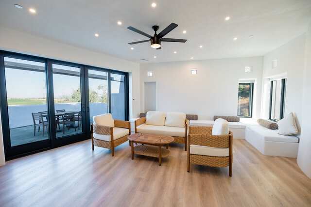 Image 1 for Santorini 6