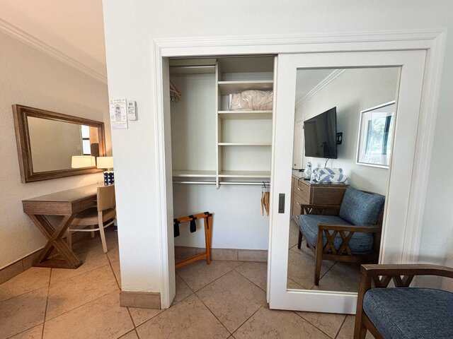 Image 5 for RM 04 2FL Hotel Room Oceanview King Bed w/ Balcony