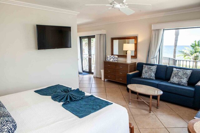 Image 3 for RM 02 2FL  Efficiency Ocean front with Private Balcony