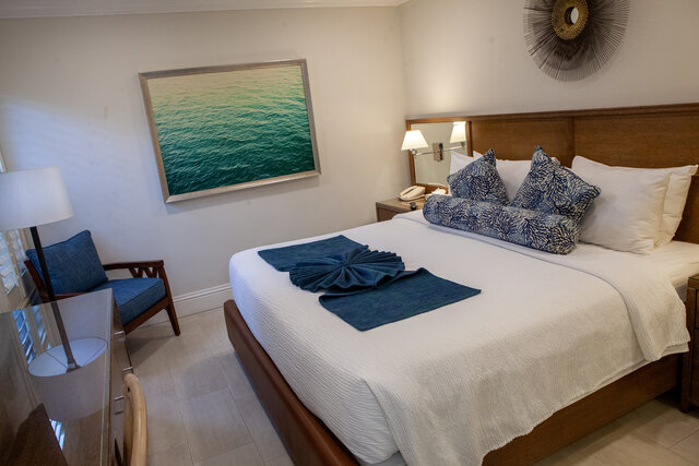 Image 8 for RM 32 One Bedroom Suite Oceanfront