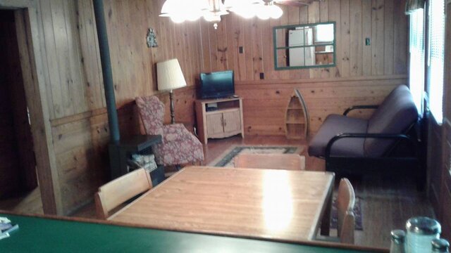 Image 4 for Two-Bedroom Cabin 6