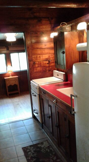 Image 3 for Original Mid-Sized One Bedroom Cabin 1