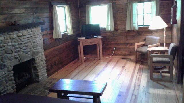 Image 11 for New Mid-Sized One-Bedroom Cabin B