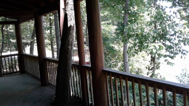 Image 10 for Three-Bedroom Cabin E