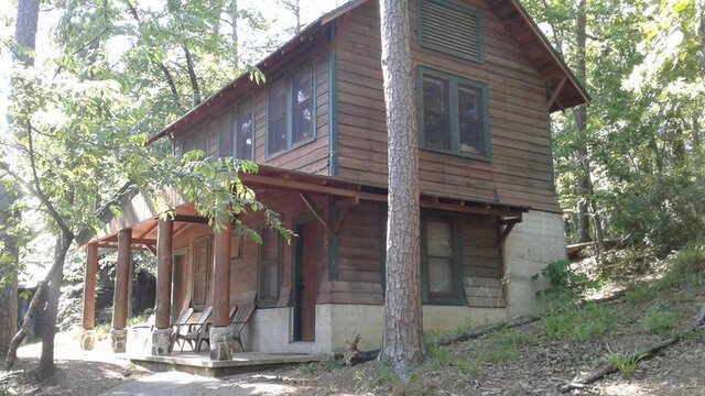 Image 8 for Two-Bedroom Cabin 5