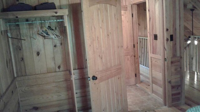 Image 18 for Three-Bedroom Cabin F