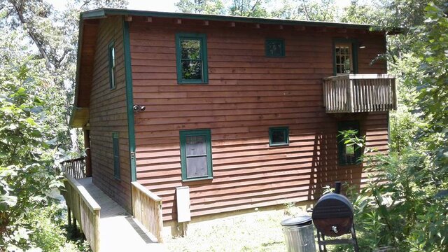 Image 15 for Three-Bedroom Cabin F