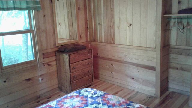 Image 15 for Three-Bedroom Cabin E