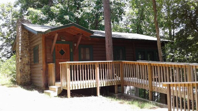 Image 2 for New Mid-Sized One-Bedroom Cabin B