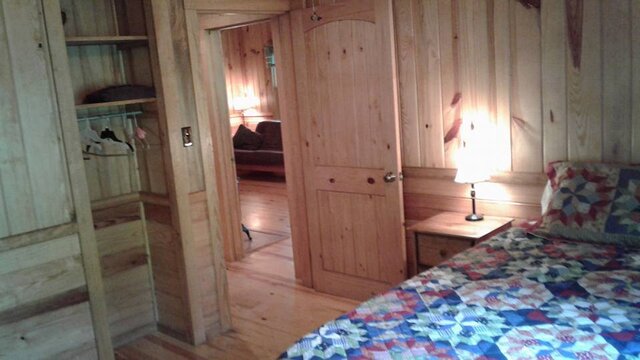 Image 11 for Three-Bedroom Cabin E