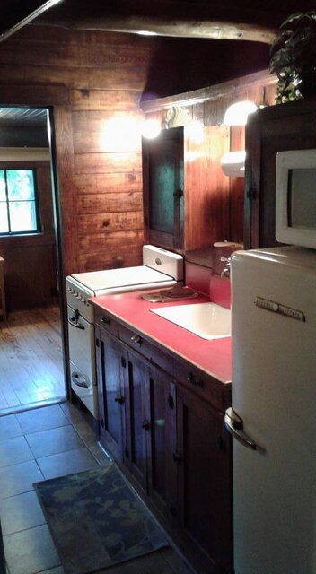 Image 4 for Original Mid-Sized One Bedroom Cabin 2