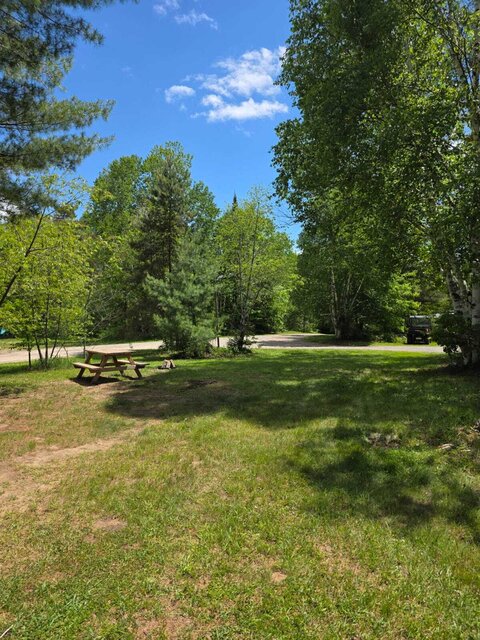 Image 2 for 35) Spacious Serviced Site | Hydro & Water