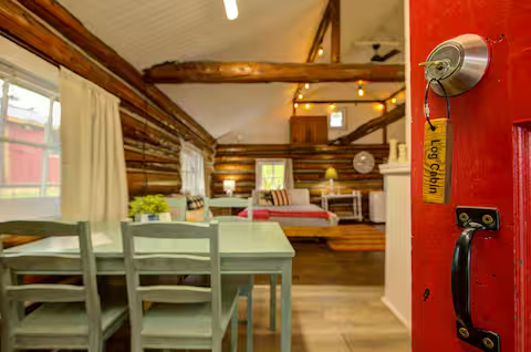 Image 5 for Site #60 | Log Cabin