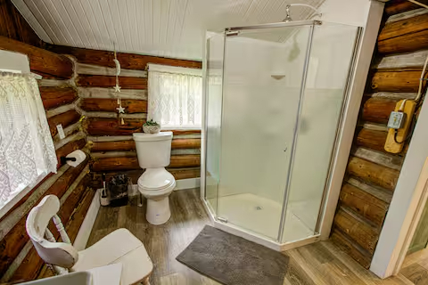 Image 10 for Site #60 | Log Cabin