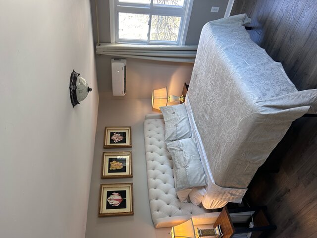 Image 2 for 405) Little Echo