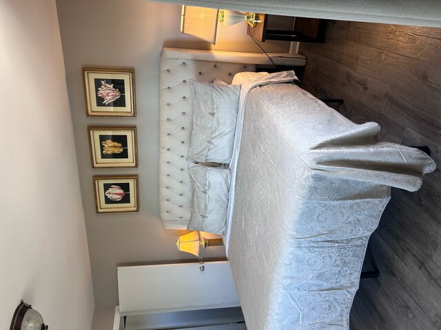 Image 3 for 405) Little Echo