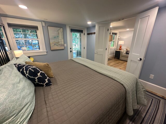 Image 9 for Moon #2 Garden King Suite w/ Private Entrance