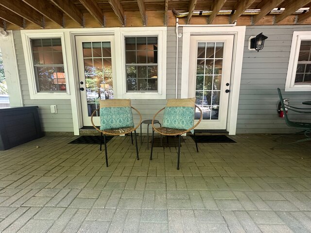 Image 18 for Moon #2 Garden King Suite w/ Private Entrance