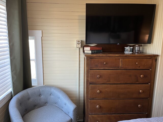 Image 3 for Maxwell @ Abalonia #27 - Classic King