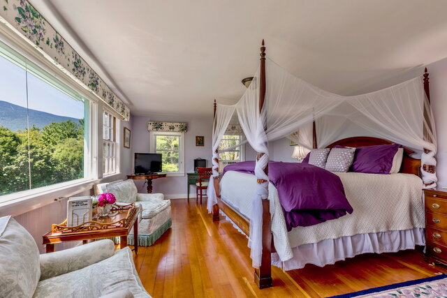 Image 1 for Room 26 - Wendy Wasserstein Room - Equinox Villa