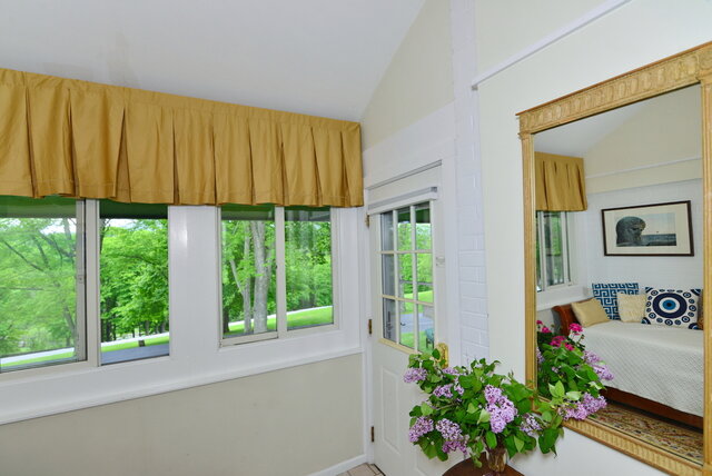 Image 7 for Room 19 - Golden Apple of Greece - Maxwell Suite