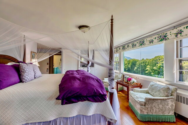 Image 3 for Room 26 - Wendy Wasserstein Room - Equinox Villa