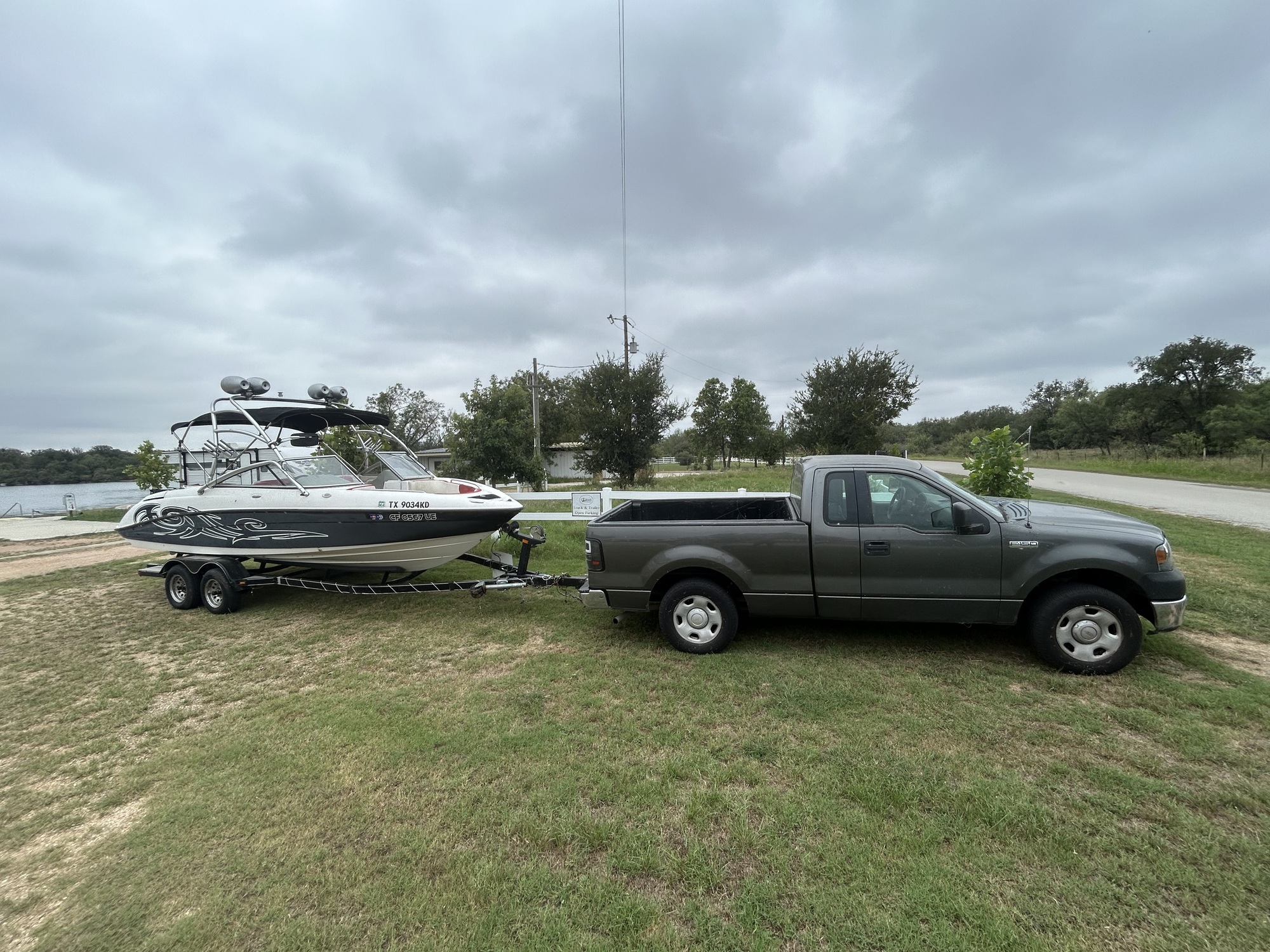 Image for RV Extra vehicle / Truck & Boat Parking 24 hours