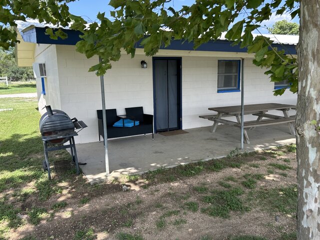 Image 5 for 02) Lakeside Studio 2