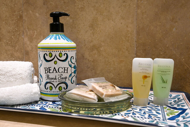 Image 13 for Luna D1 beachfront/ private Susan Mattingly