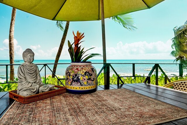 Image 14 for Luna D1 beachfront/ private Susan Mattingly