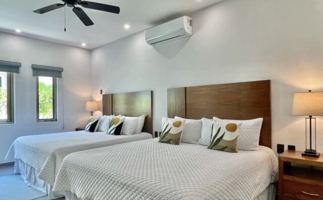 Image 11 for Casa glenn luxury beachfront home 4 bedrooms
