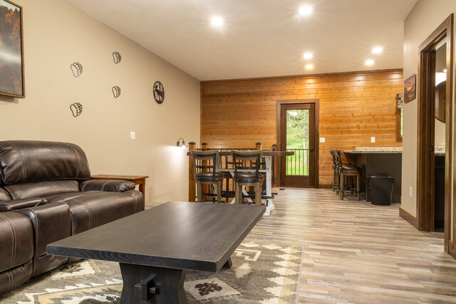 Image 3 for The Pines