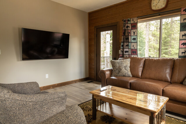 Image 13 for The Cub