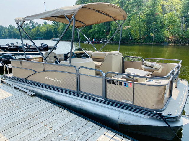 Image 1 for Pontoon Boat Manitou