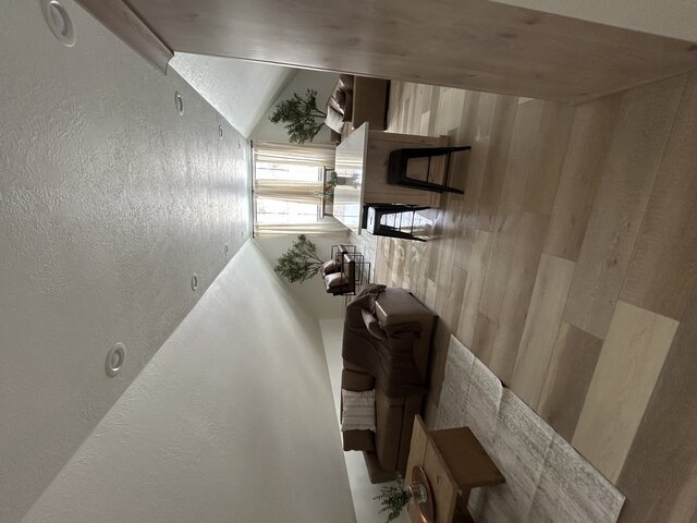 Image 4 for Look Out Apartment