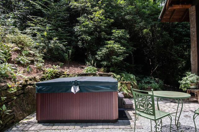 Image 5 for The Hikers Treehouse