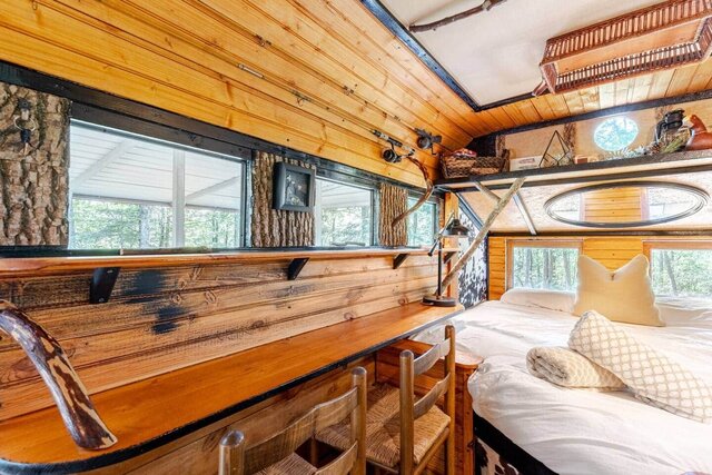 Image 18 for Mountain Shine Camp Trailer