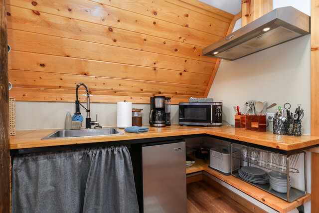 Image 8 for The Hive