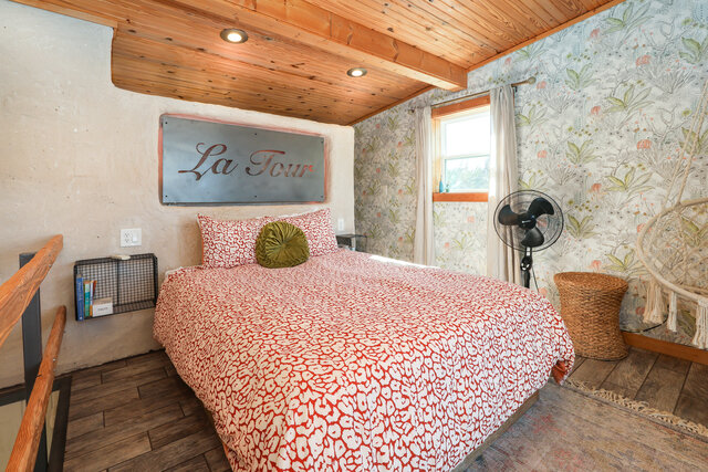 Image 12 for La Tour