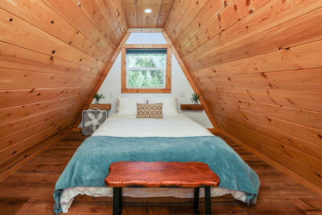 Image 10 for The Hive