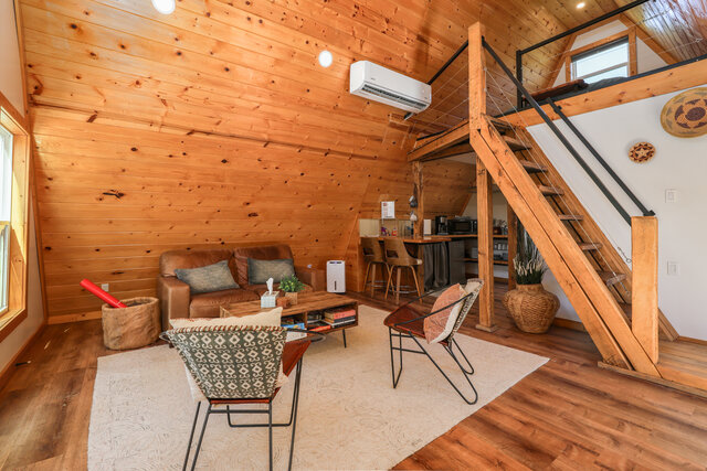 Image 7 for The Hive