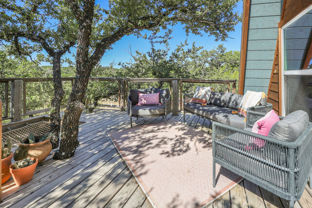 Image 14 for The Hive