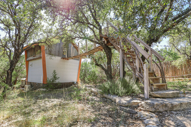 Image 4 for The Birdhouse