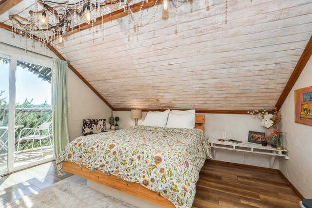 Image 7 for The Birdhouse