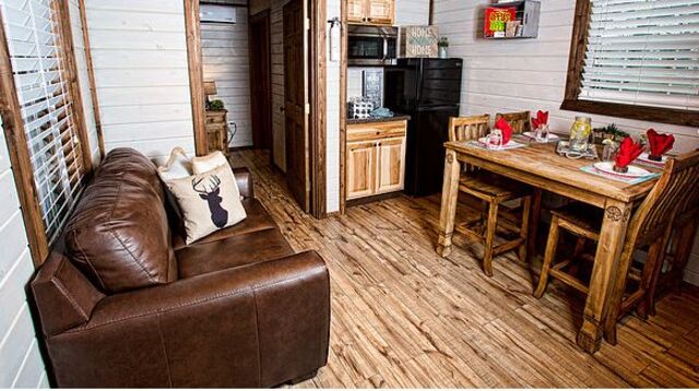 Image 3 for Bonus Suite #6