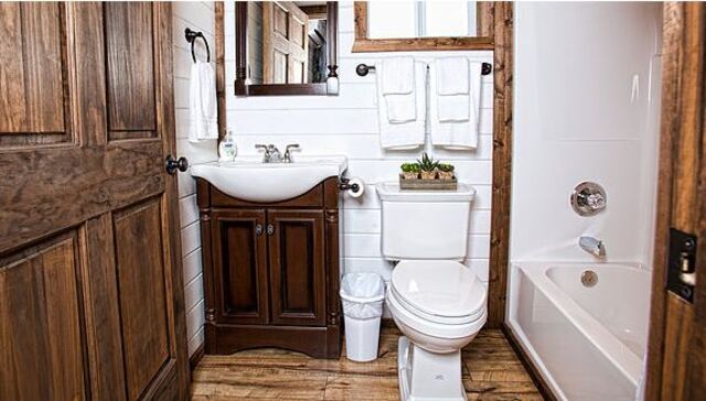 Image 3 for Tiny Suite #5