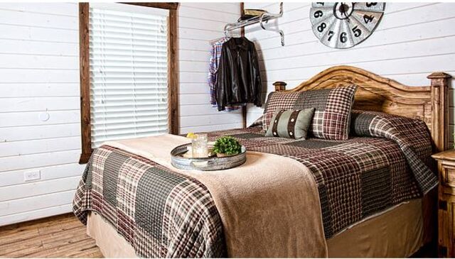 Image 4 for Tiny Suite #5