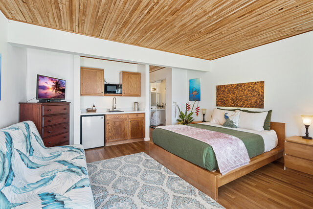 Image 2 for Makani Room