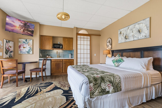 Image 7 for Moana Room