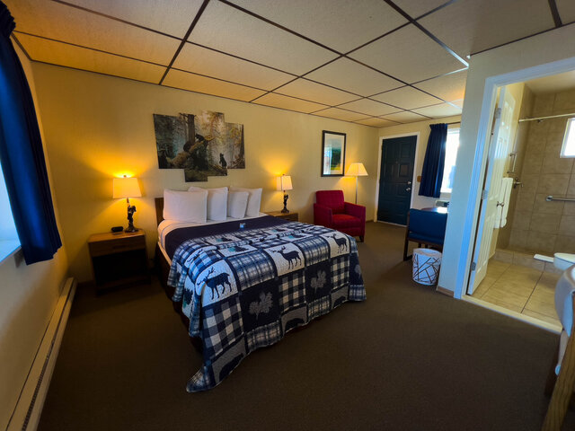 Image 1 for Bridgeview Queen